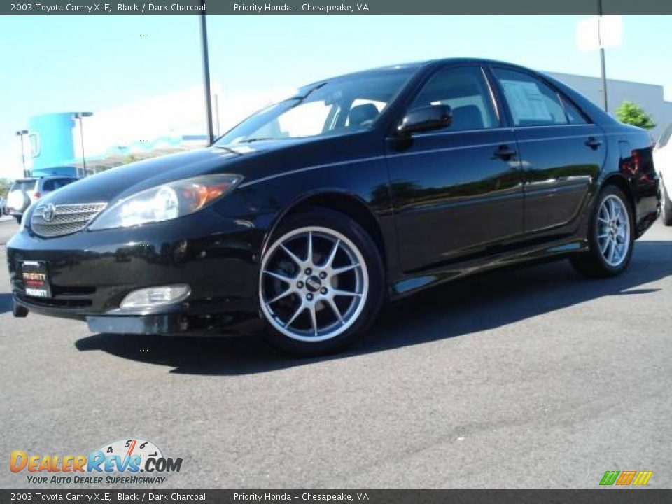 2003 Toyota Camry XLE Black / Dark Charcoal Photo #2