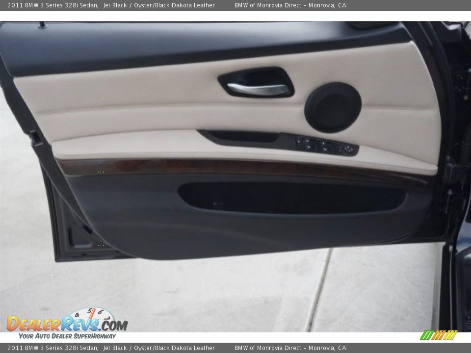 2011 BMW 3 Series 328i Sedan Jet Black / Oyster/Black Dakota Leather Photo #16