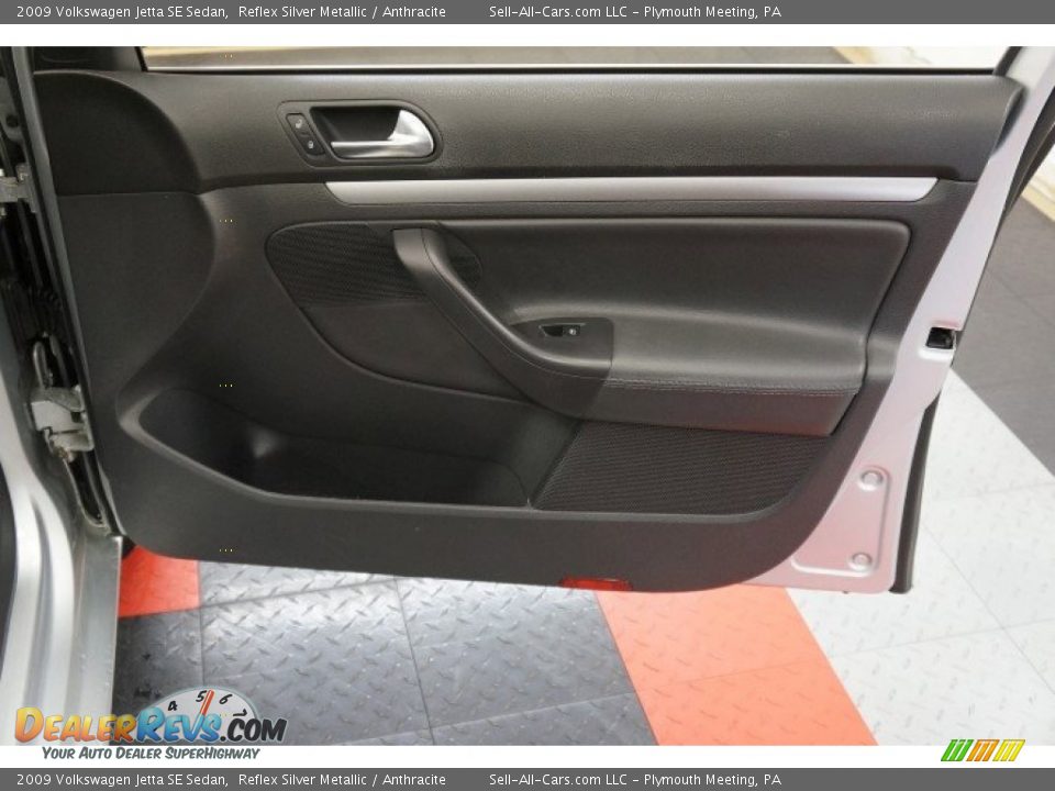 2009 Volkswagen Jetta SE Sedan Reflex Silver Metallic / Anthracite Photo #25