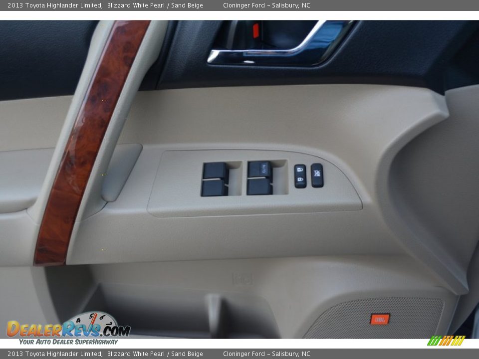 2013 Toyota Highlander Limited Blizzard White Pearl / Sand Beige Photo #8