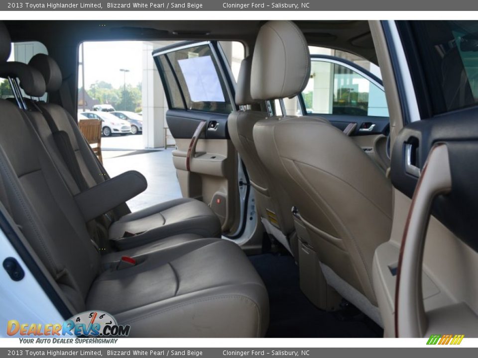 2013 Toyota Highlander Limited Blizzard White Pearl / Sand Beige Photo #14