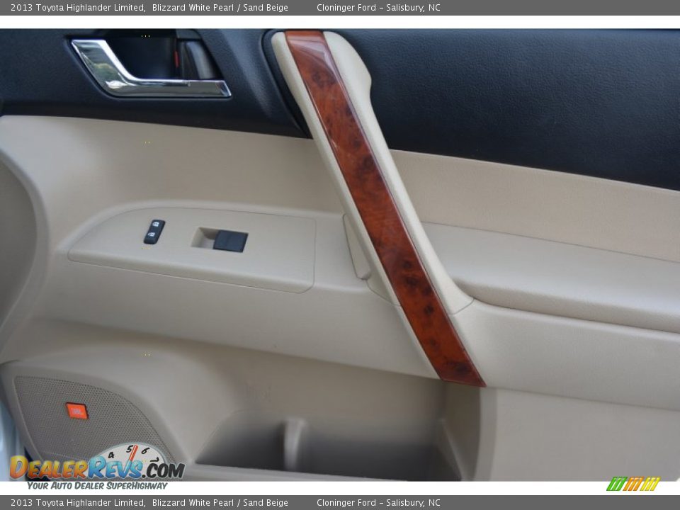 2013 Toyota Highlander Limited Blizzard White Pearl / Sand Beige Photo #15