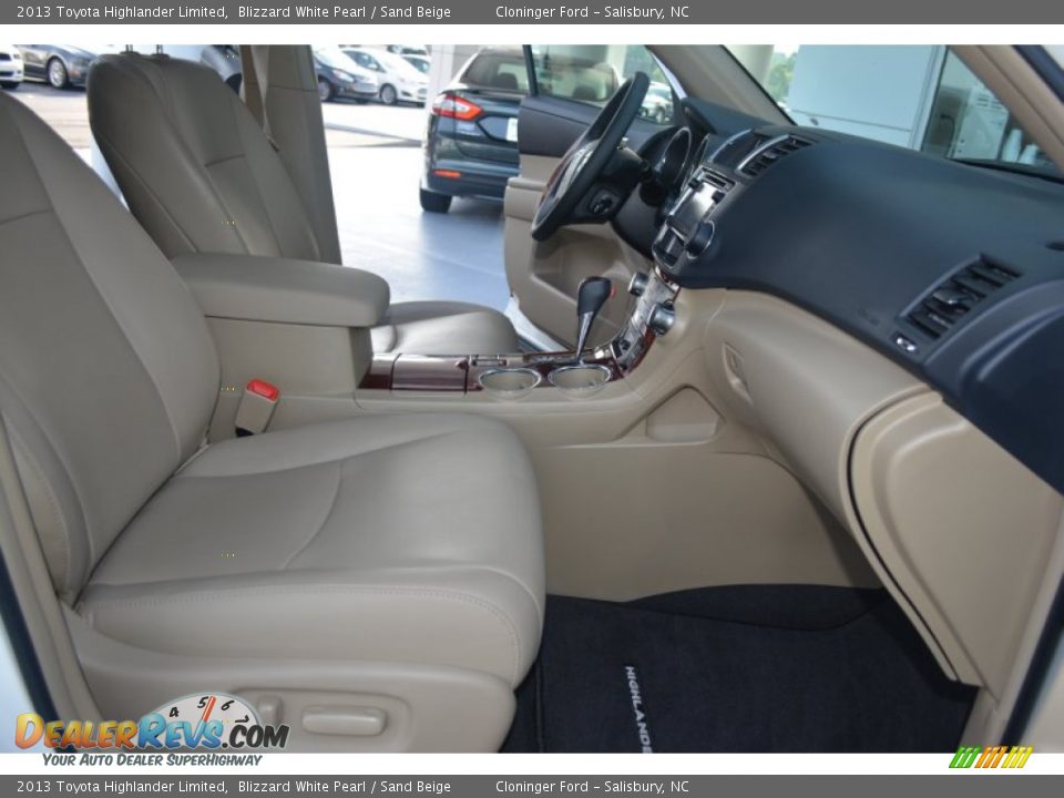 2013 Toyota Highlander Limited Blizzard White Pearl / Sand Beige Photo #16
