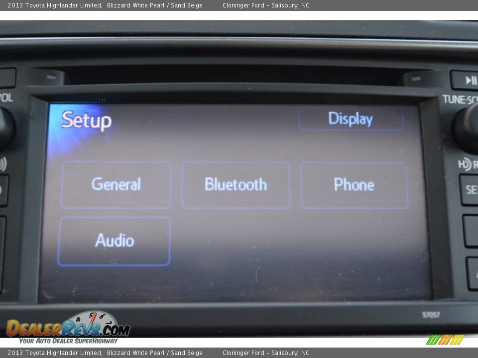 2013 Toyota Highlander Limited Blizzard White Pearl / Sand Beige Photo #23