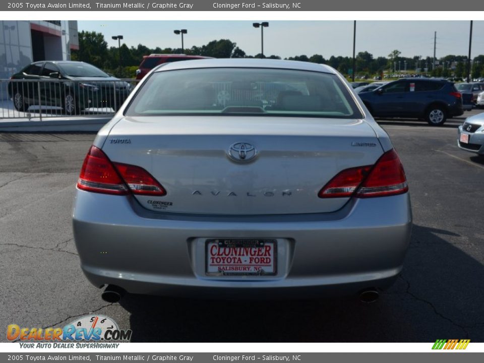 2005 Toyota Avalon Limited Titanium Metallic / Graphite Gray Photo #5