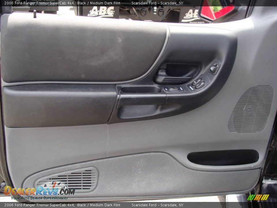 2006 Ford Ranger Tremor SuperCab 4x4 Black / Medium Dark Flint Photo #12