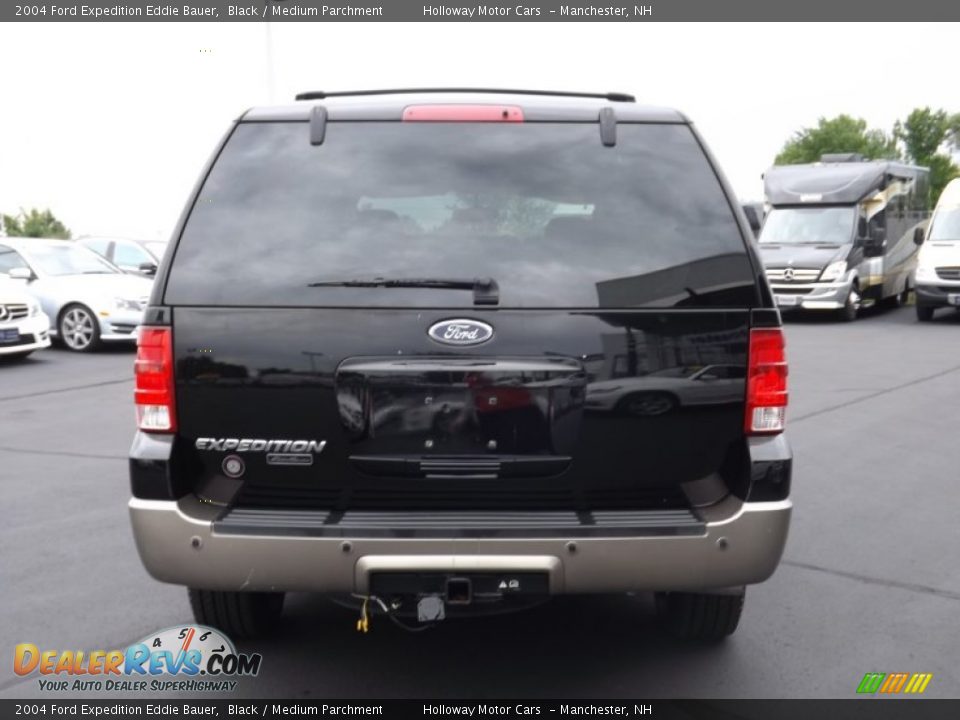 2004 Ford Expedition Eddie Bauer Black / Medium Parchment Photo #4