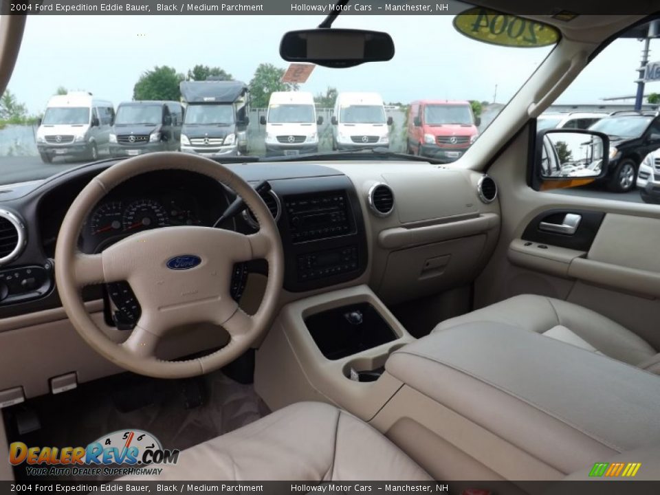 2004 Ford Expedition Eddie Bauer Black / Medium Parchment Photo #13