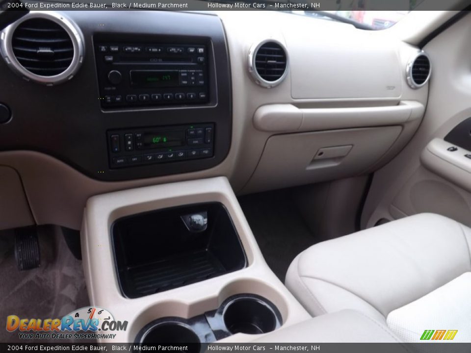 2004 Ford Expedition Eddie Bauer Black / Medium Parchment Photo #14