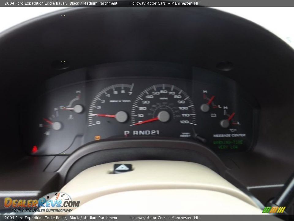 2004 Ford Expedition Eddie Bauer Black / Medium Parchment Photo #16