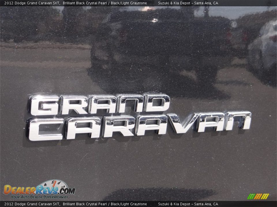 2012 Dodge Grand Caravan SXT Brilliant Black Crystal Pearl / Black/Light Graystone Photo #8