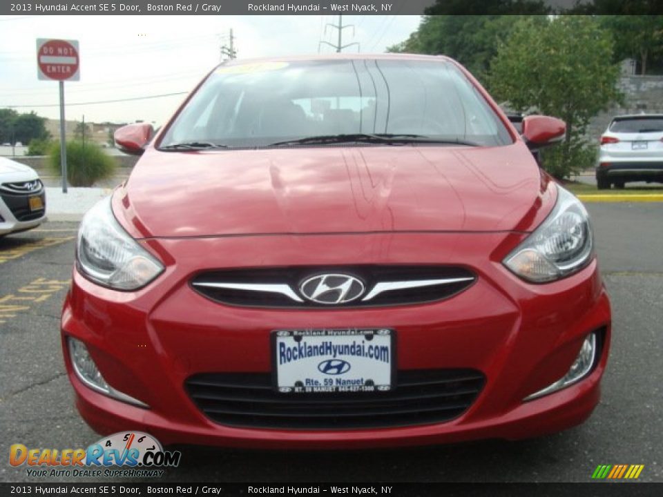2013 Hyundai Accent SE 5 Door Boston Red / Gray Photo #2