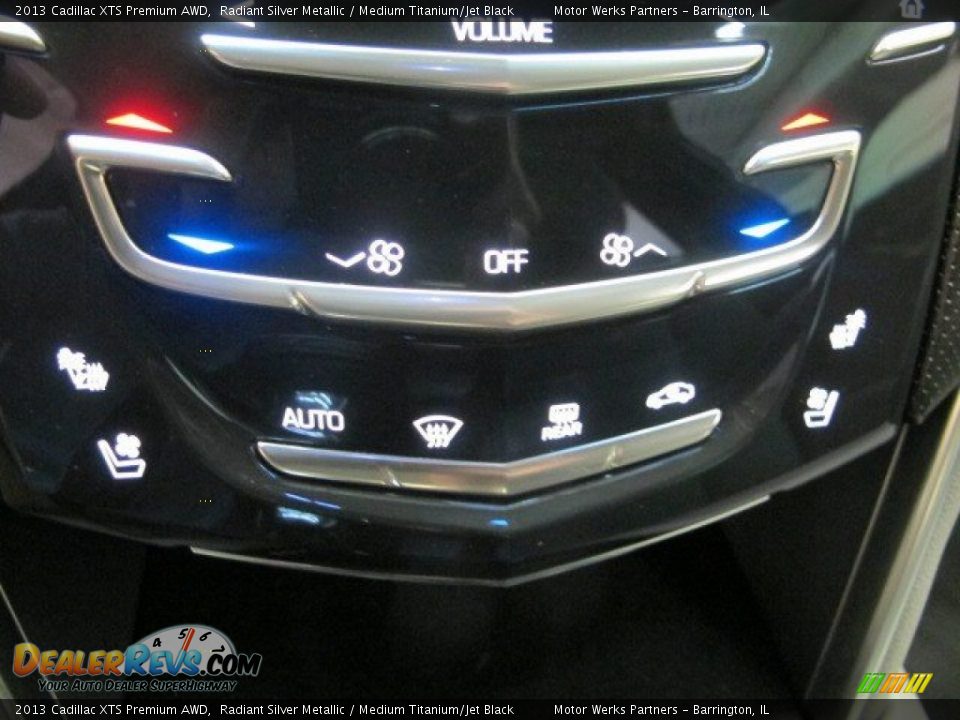 2013 Cadillac XTS Premium AWD Radiant Silver Metallic / Medium Titanium/Jet Black Photo #27