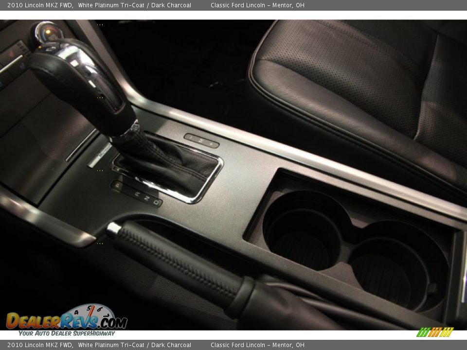2010 Lincoln MKZ FWD White Platinum Tri-Coat / Dark Charcoal Photo #12
