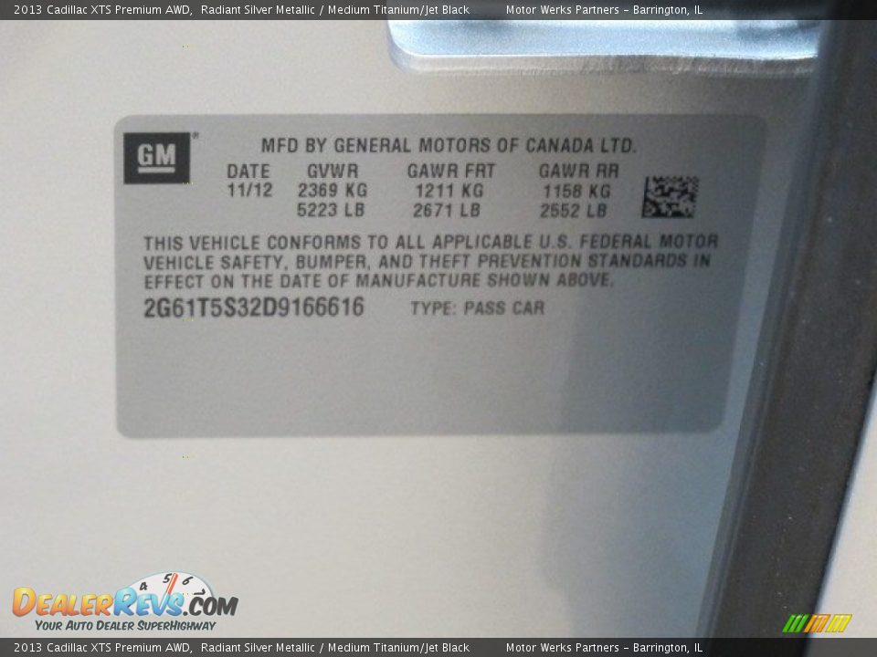 2013 Cadillac XTS Premium AWD Radiant Silver Metallic / Medium Titanium/Jet Black Photo #36