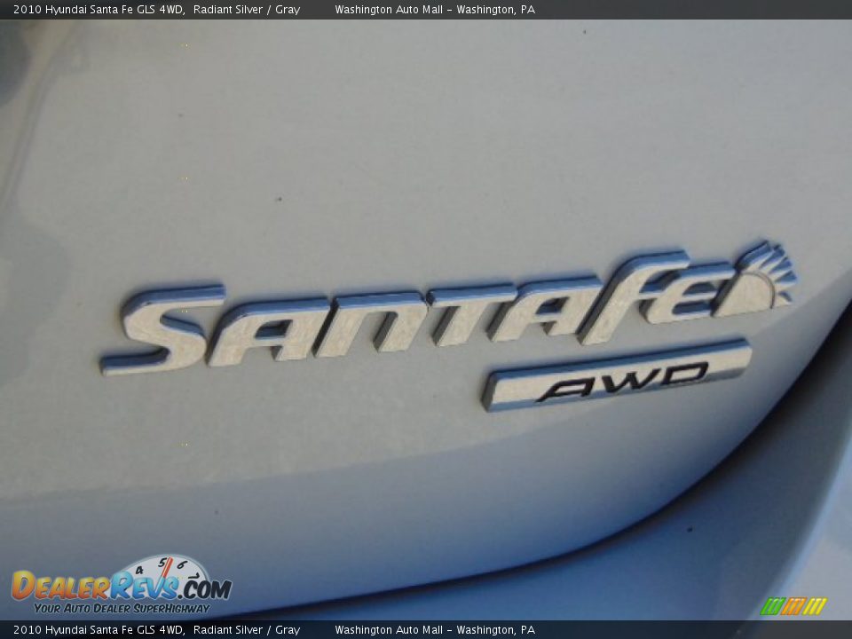 2010 Hyundai Santa Fe GLS 4WD Radiant Silver / Gray Photo #8