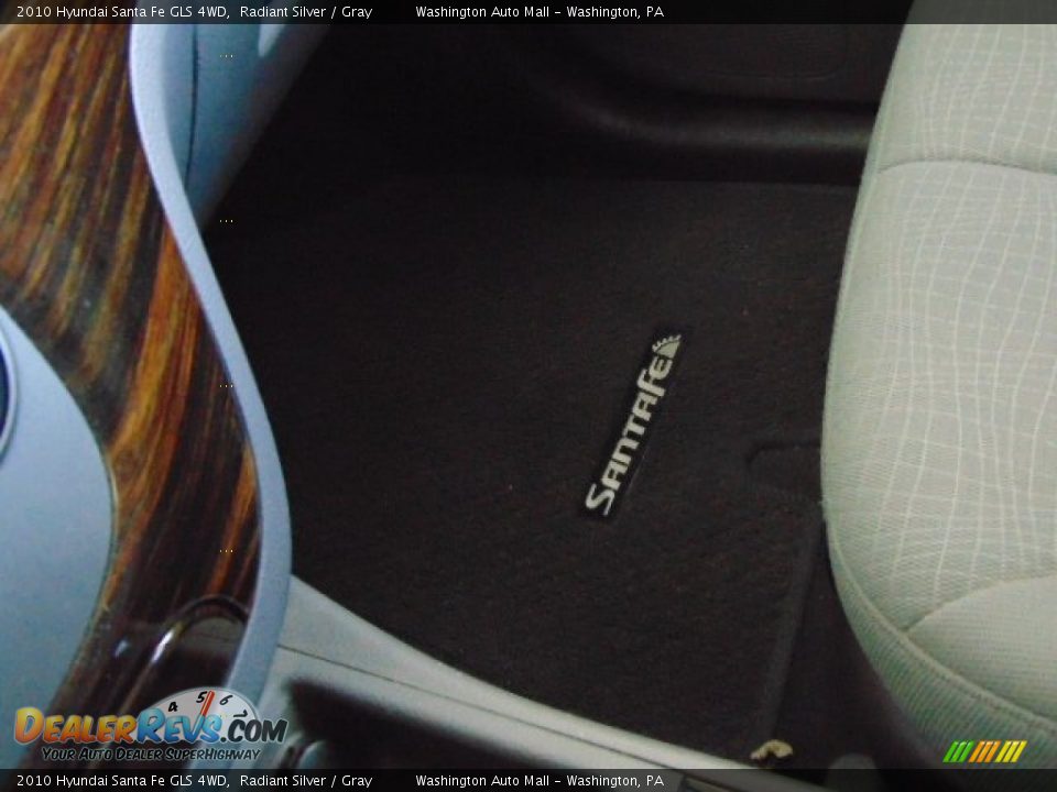 2010 Hyundai Santa Fe GLS 4WD Radiant Silver / Gray Photo #14