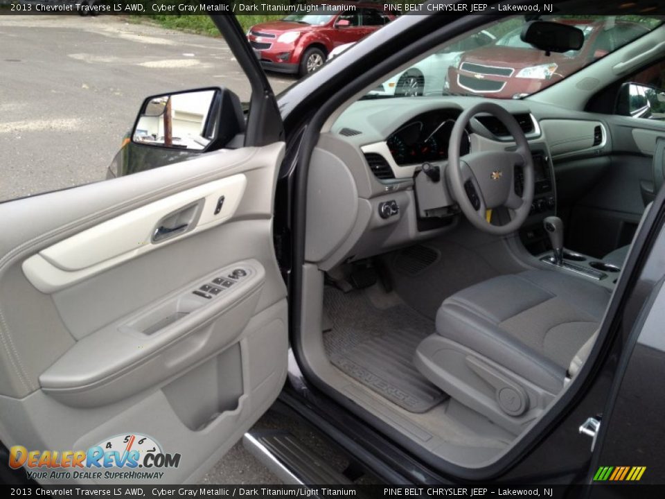 2013 Chevrolet Traverse LS AWD Cyber Gray Metallic / Dark Titanium/Light Titanium Photo #15