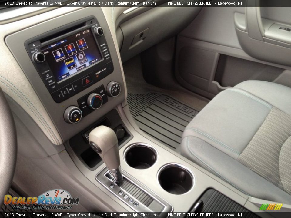 2013 Chevrolet Traverse LS AWD Cyber Gray Metallic / Dark Titanium/Light Titanium Photo #17