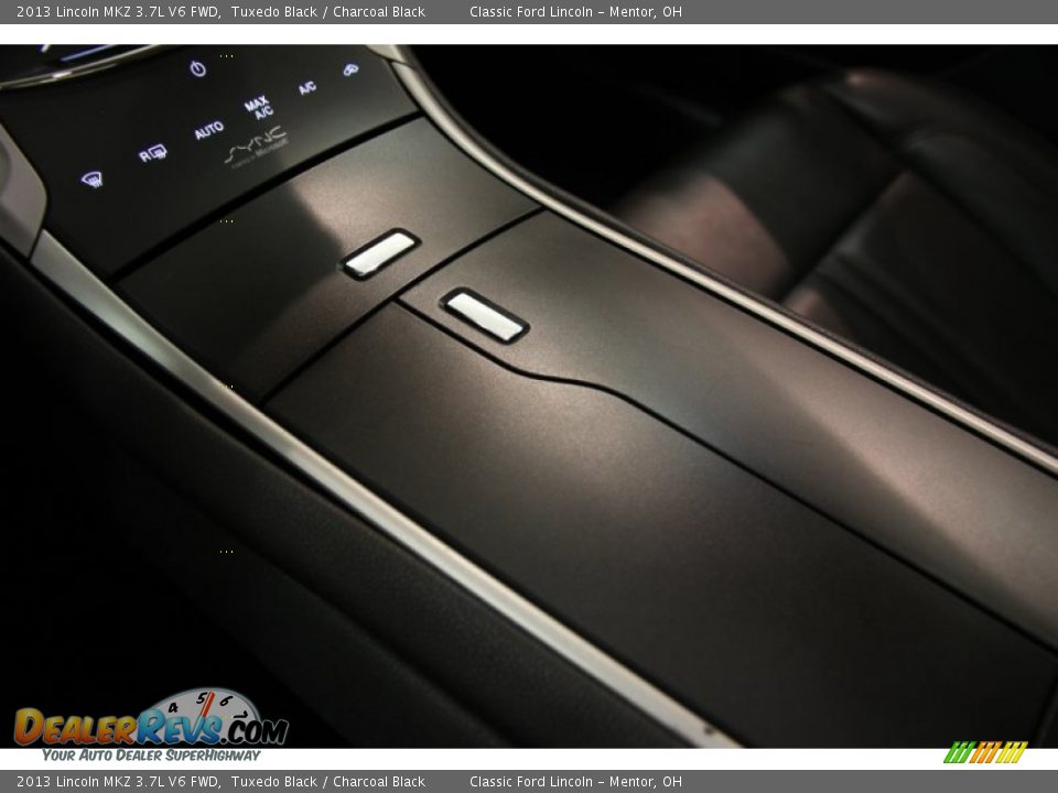 2013 Lincoln MKZ 3.7L V6 FWD Tuxedo Black / Charcoal Black Photo #17
