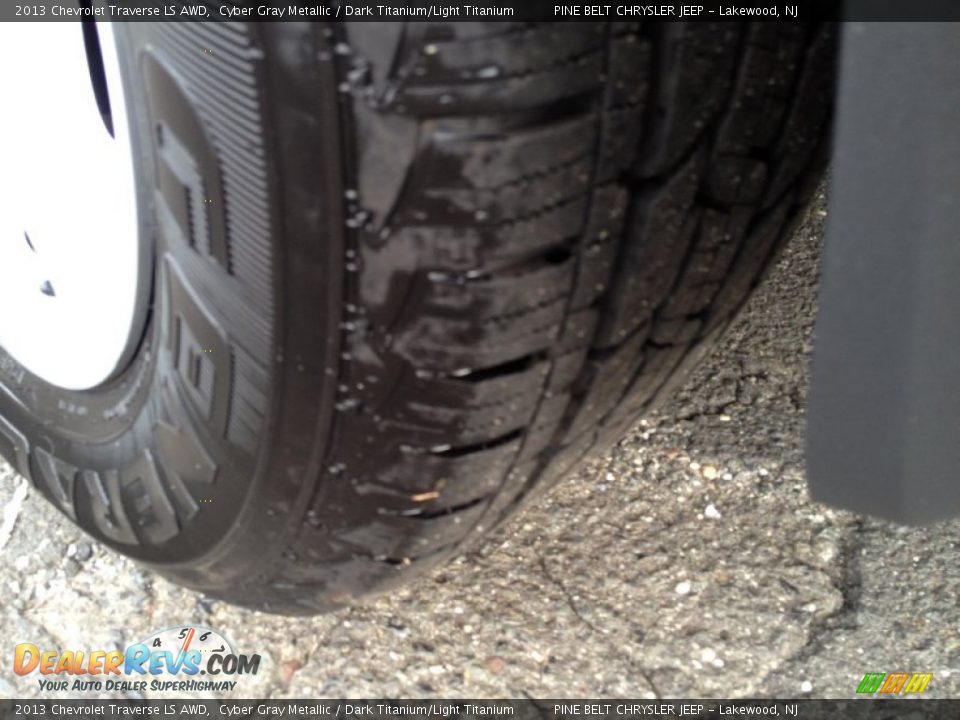 2013 Chevrolet Traverse LS AWD Cyber Gray Metallic / Dark Titanium/Light Titanium Photo #21