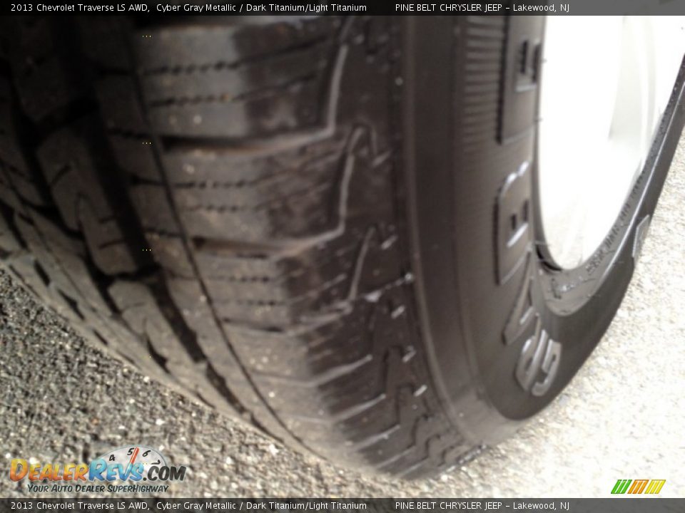 2013 Chevrolet Traverse LS AWD Cyber Gray Metallic / Dark Titanium/Light Titanium Photo #22