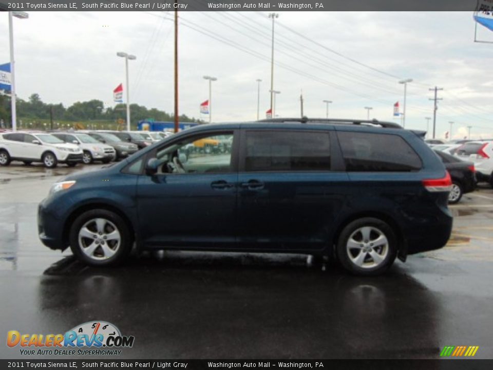 2011 Toyota Sienna LE South Pacific Blue Pearl / Light Gray Photo #4