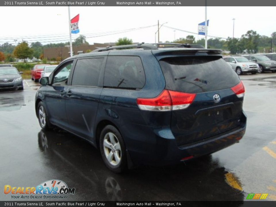 2011 Toyota Sienna LE South Pacific Blue Pearl / Light Gray Photo #5