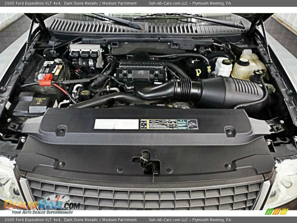 2005 Ford Expedition XLT 4x4 5.4 Liter SOHC 24V VVT Triton V8 Engine Photo #9