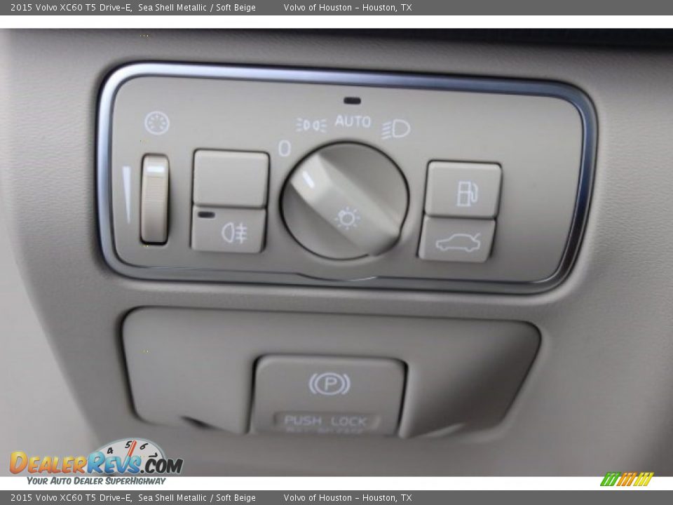 Controls of 2015 Volvo XC60 T5 Drive-E Photo #22
