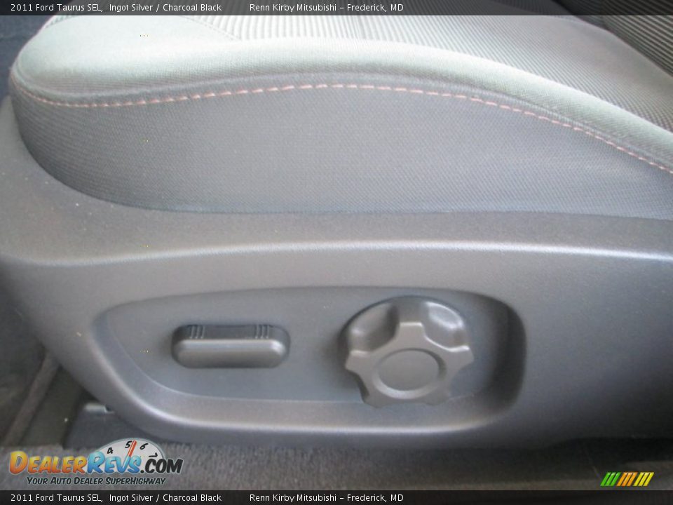 2011 Ford Taurus SEL Ingot Silver / Charcoal Black Photo #14