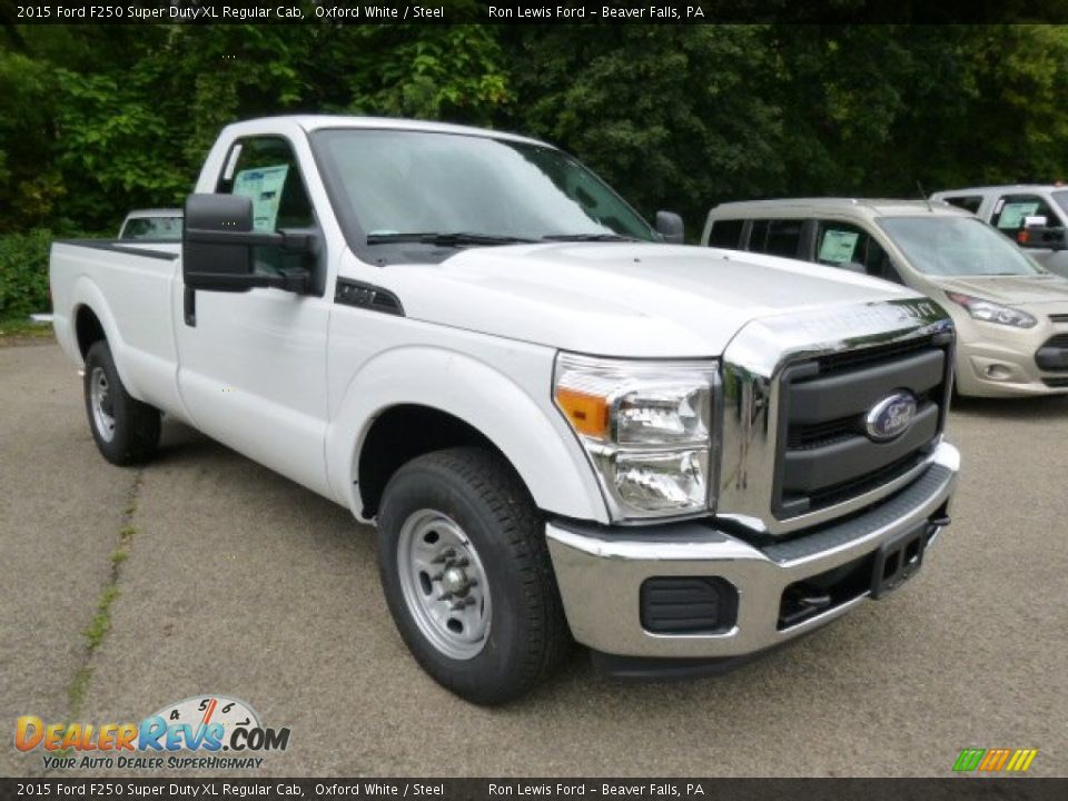 Front 3/4 View of 2015 Ford F250 Super Duty XL Regular Cab Photo #2