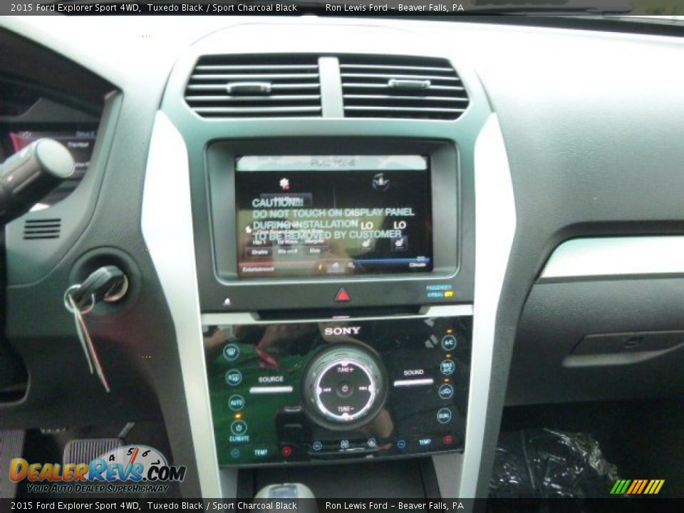 Controls of 2015 Ford Explorer Sport 4WD Photo #15
