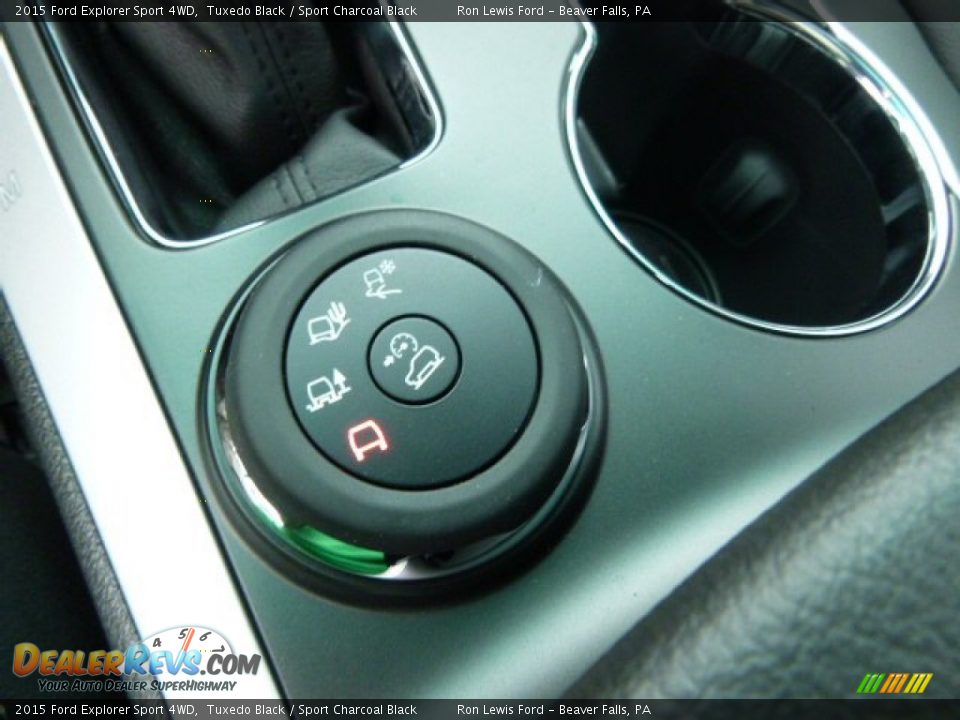 Controls of 2015 Ford Explorer Sport 4WD Photo #18