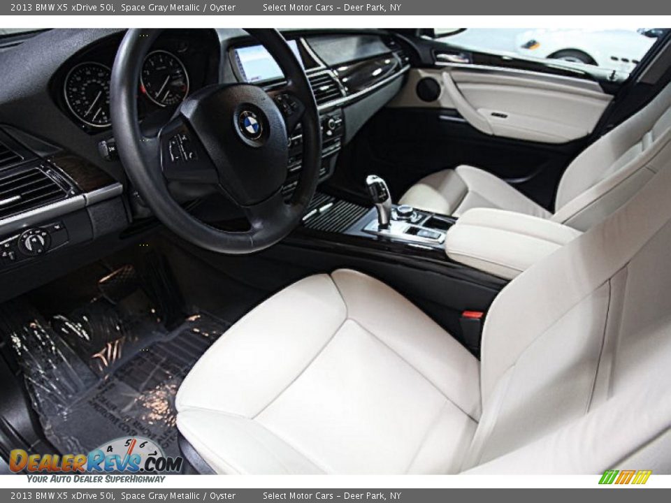 2013 BMW X5 xDrive 50i Space Gray Metallic / Oyster Photo #9