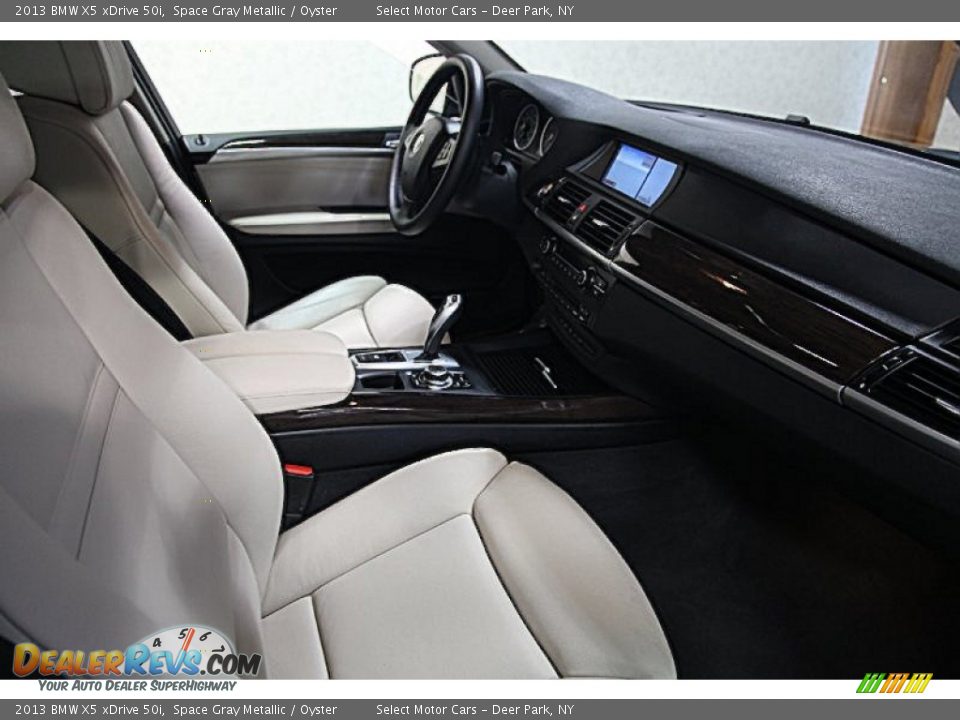 2013 BMW X5 xDrive 50i Space Gray Metallic / Oyster Photo #12