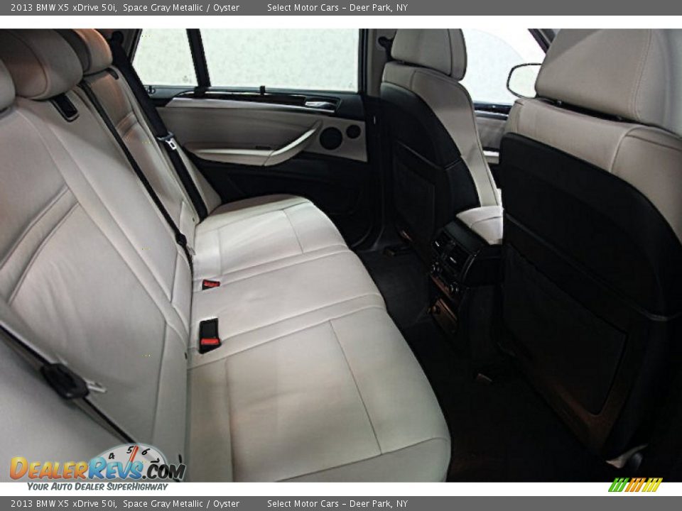 2013 BMW X5 xDrive 50i Space Gray Metallic / Oyster Photo #13