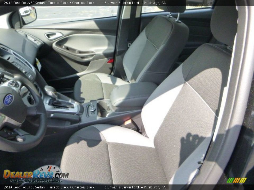 2014 Ford Focus SE Sedan Tuxedo Black / Charcoal Black Photo #8
