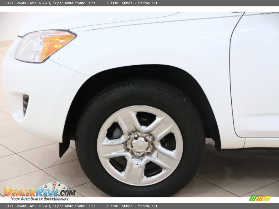 2011 Toyota RAV4 I4 4WD Super White / Sand Beige Photo #15