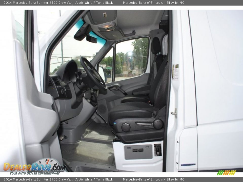 2014 Mercedes-Benz Sprinter 2500 Crew Van Arctic White / Tunja Black Photo #5