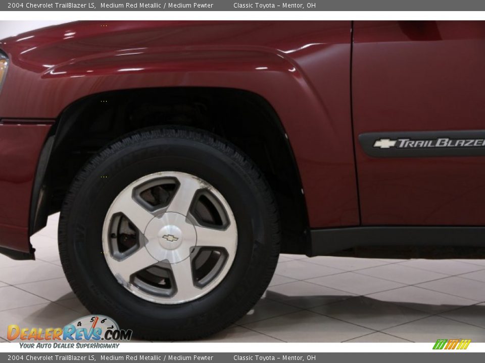 2004 Chevrolet TrailBlazer LS Medium Red Metallic / Medium Pewter Photo #15