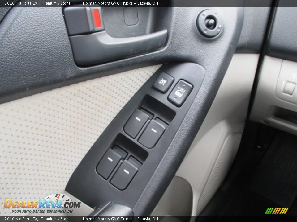 2010 Kia Forte EX Titanium / Stone Photo #16