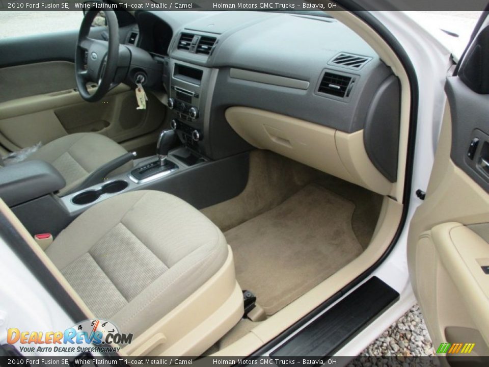 2010 Ford Fusion SE White Platinum Tri-coat Metallic / Camel Photo #24