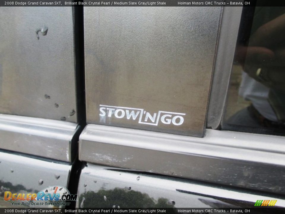 2008 Dodge Grand Caravan SXT Brilliant Black Crystal Pearl / Medium Slate Gray/Light Shale Photo #4