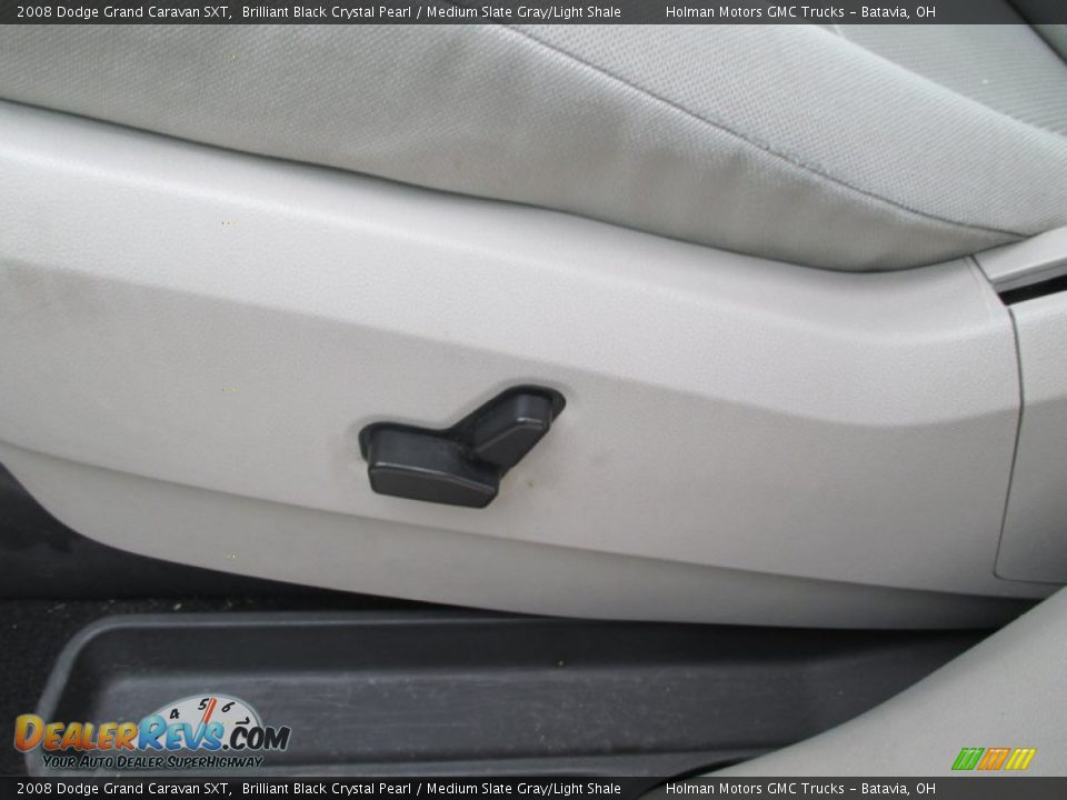 2008 Dodge Grand Caravan SXT Brilliant Black Crystal Pearl / Medium Slate Gray/Light Shale Photo #7