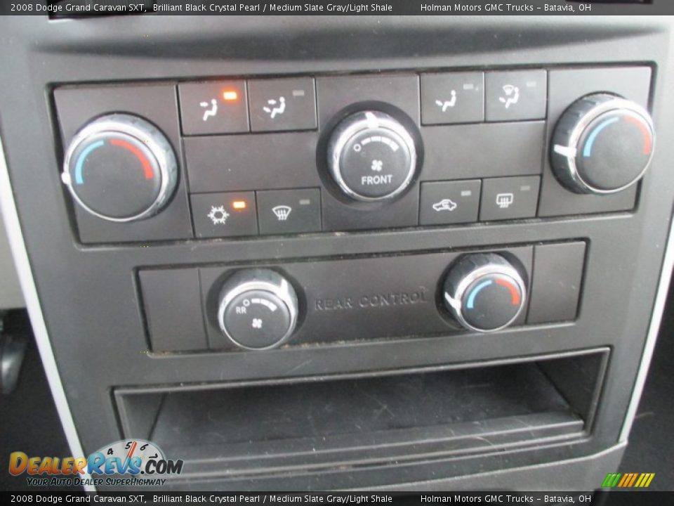 2008 Dodge Grand Caravan SXT Brilliant Black Crystal Pearl / Medium Slate Gray/Light Shale Photo #10