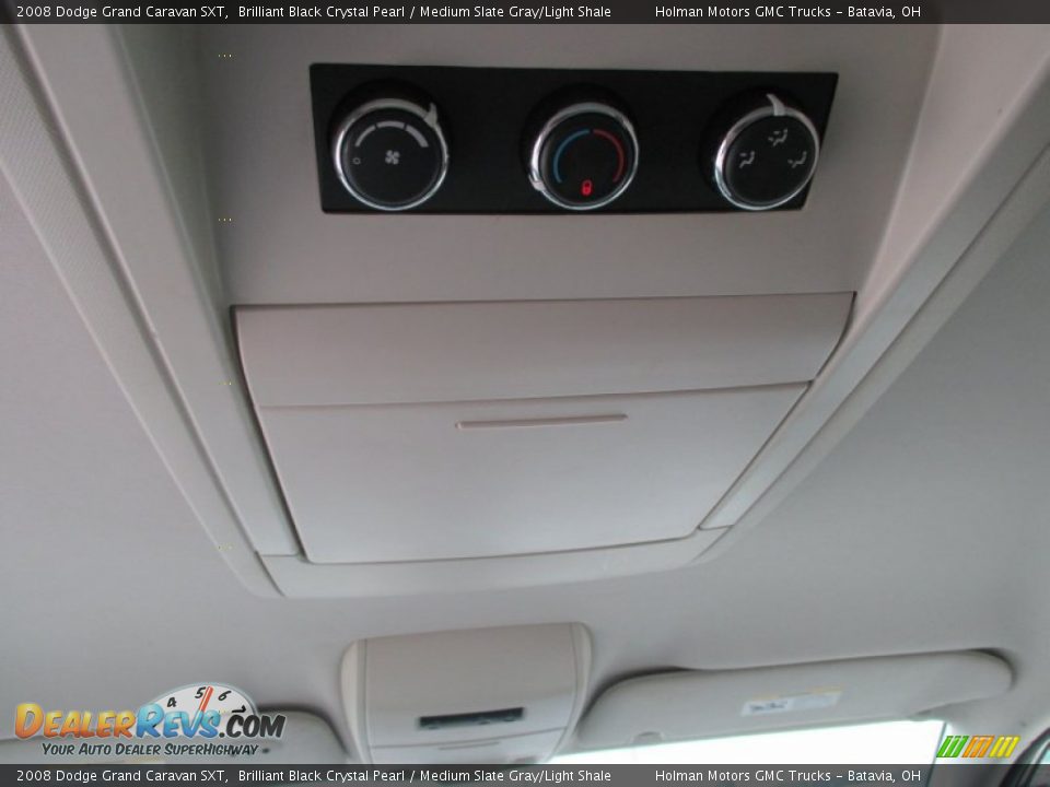 2008 Dodge Grand Caravan SXT Brilliant Black Crystal Pearl / Medium Slate Gray/Light Shale Photo #22