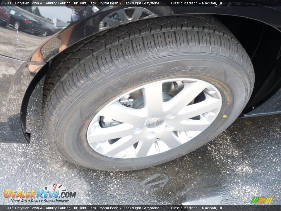 2015 Chrysler Town & Country Touring Brilliant Black Crystal Pearl / Black/Light Graystone Photo #9