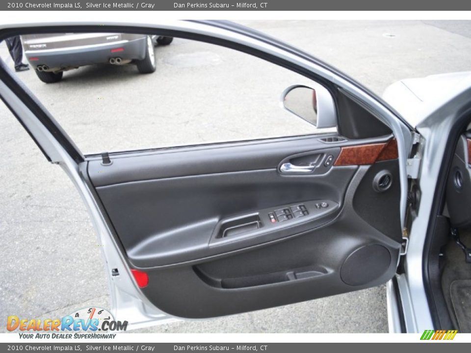 2010 Chevrolet Impala LS Silver Ice Metallic / Gray Photo #20