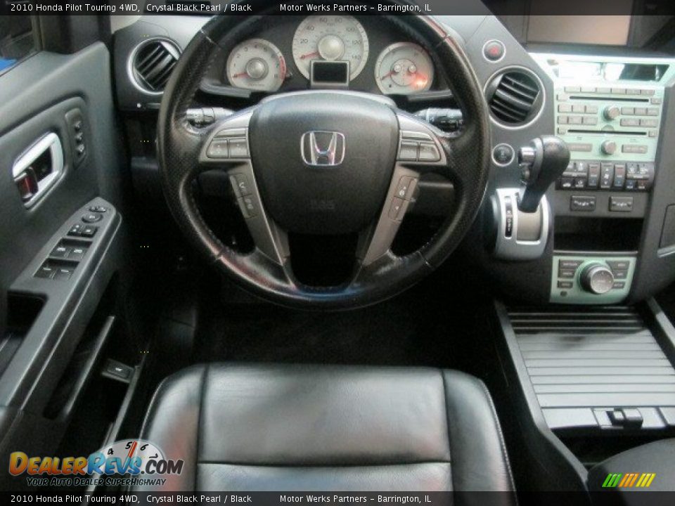 2010 Honda Pilot Touring 4WD Crystal Black Pearl / Black Photo #21